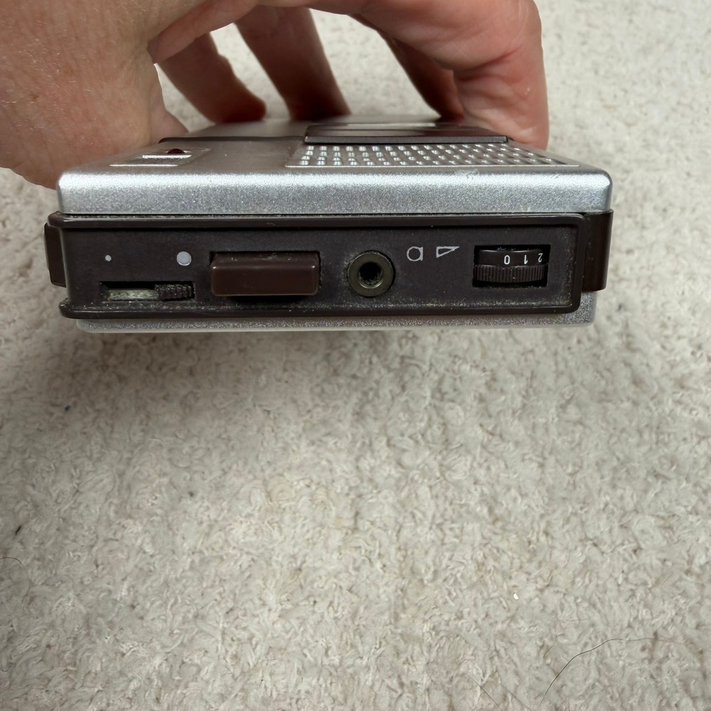Vintage Norelco NT III Mini Cassette Recorder Silver Brown Case Parts Only - Picture 6 of 9
